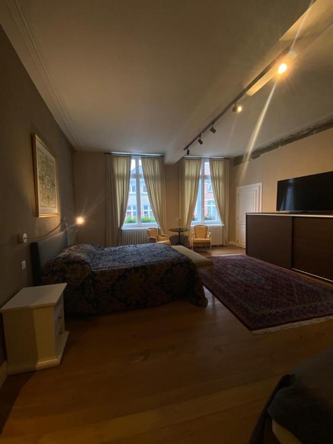 Guesthouse 1640 บรูจส์ ภายนอก รูปภาพ
